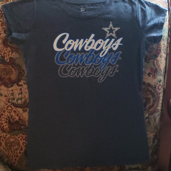Dallas Cowboys tee - Picture 2 of 3